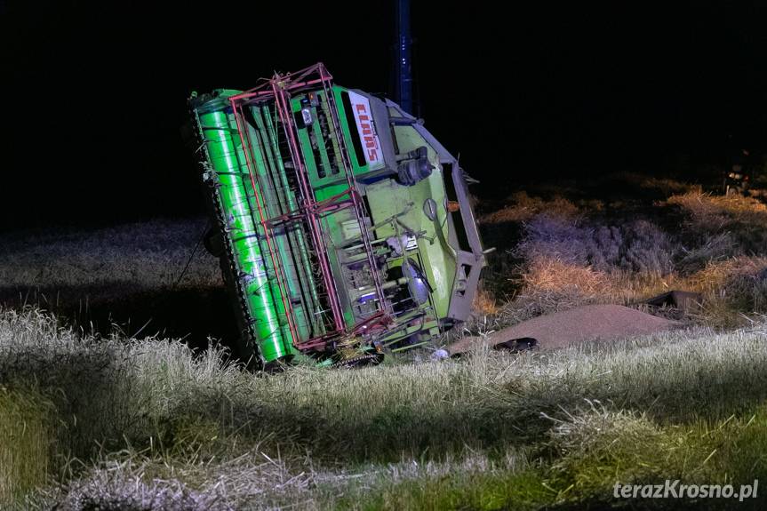 REGION. Wypadek w Sowinie. Kombajn przewrócił się na polu i przygniótł mężczyznę