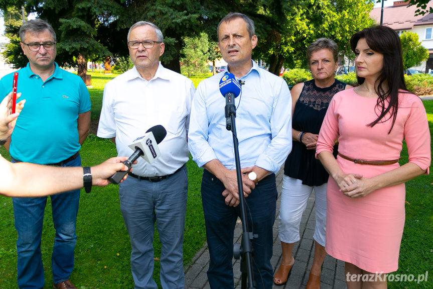 Konferencja prasowa poświęcona aktualnej sytuacji w gminie Korczyna