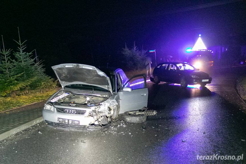 Wypadek w Rogach, zderzenie forda i audi