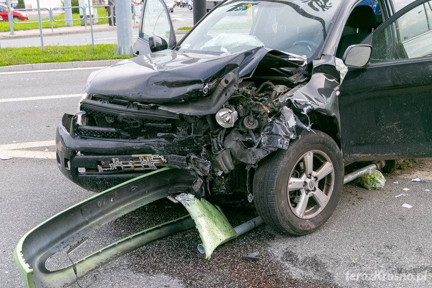 Wypadek na skrzyżowaniu w Krośnie