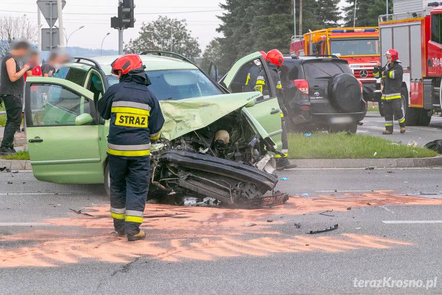 Wypadek na skrzyżowaniu w Krośnie