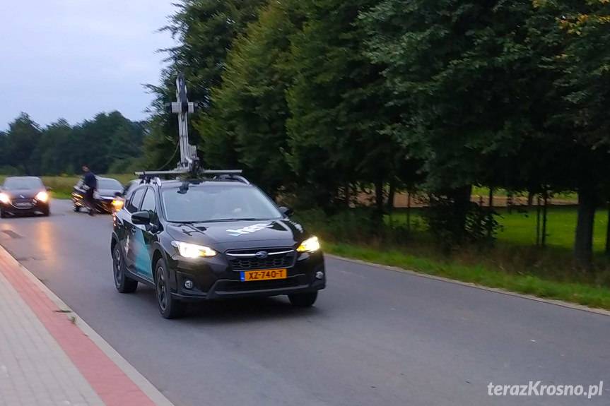 Samochód HERE na drogach Krosna i powiatu