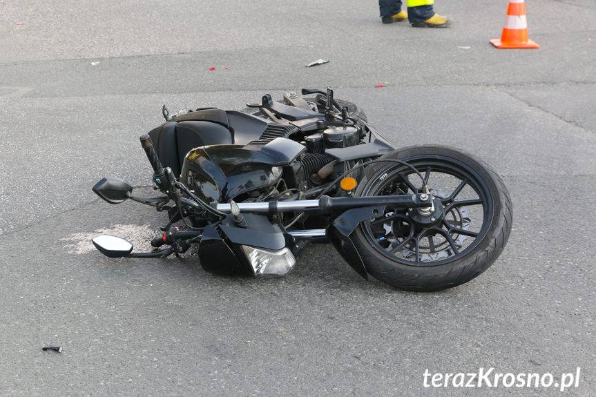Zderzenie samochodu i motocykla na ul. Krakowskiej