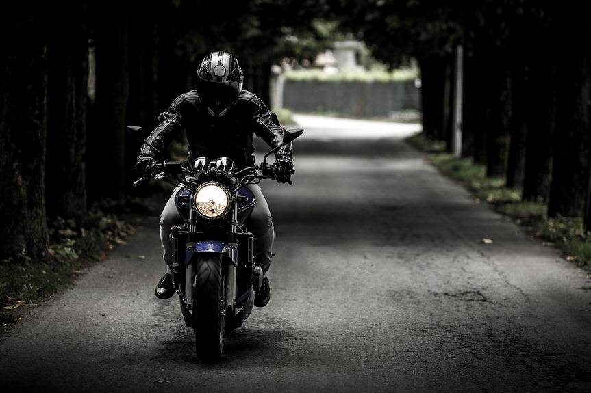 Nietrzeźwy 21-latek uciekał przed policją na motocyklu