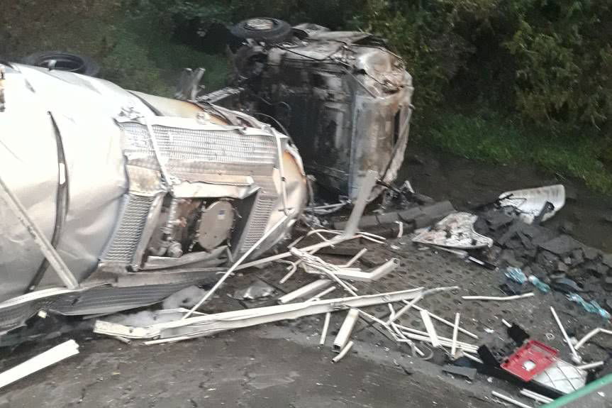 REGION. Piorun uderzył w cysternę z lepikiem