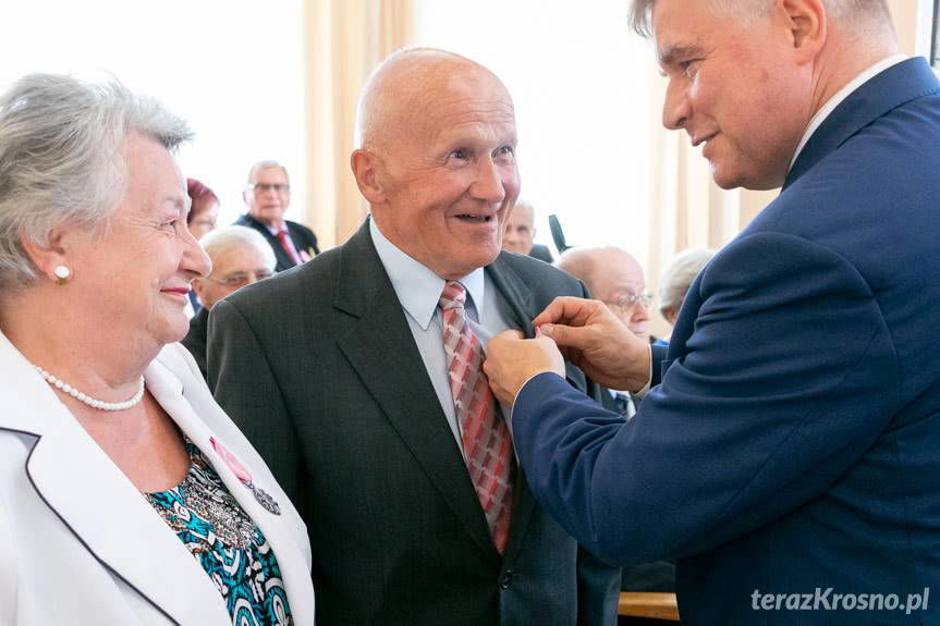 50 lat razem. Pary z Krosna świętowały "Złote Gody"