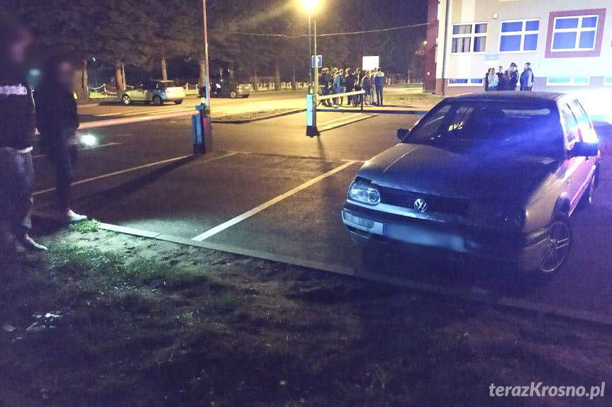 Wypadek w Korczynie. Za kierownicą auta 16-latka