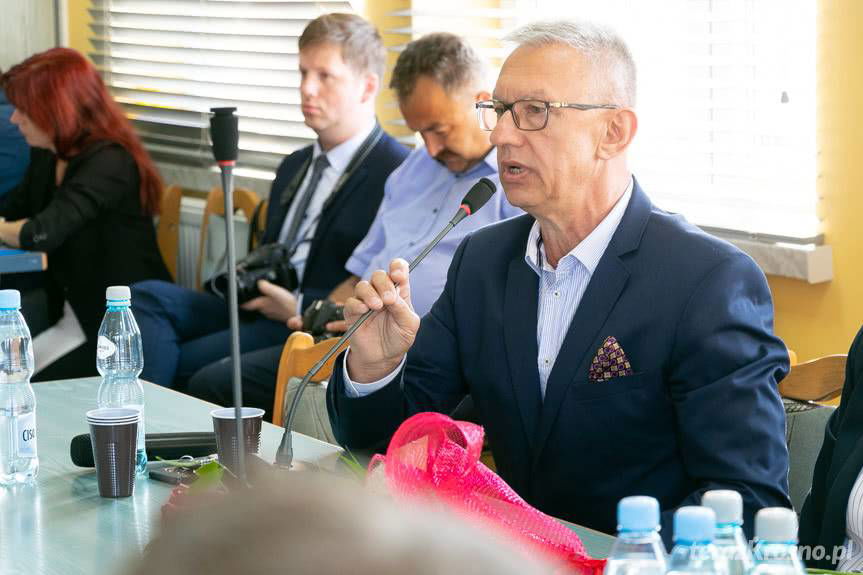 Wójt gminy Korczyna zaprzysiężony, przewodniczący Rady zrezygnował