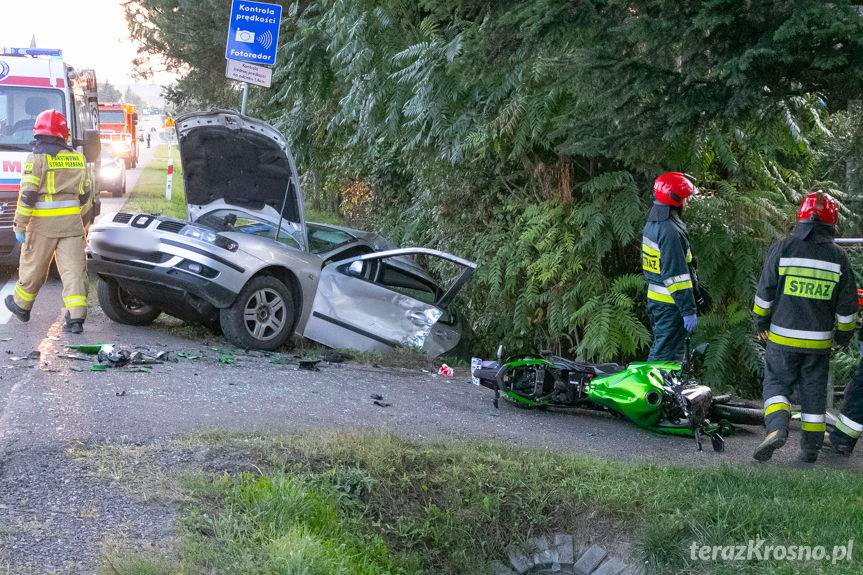 Wypadek w Iskrzyni, poszkodowane trzy osoby