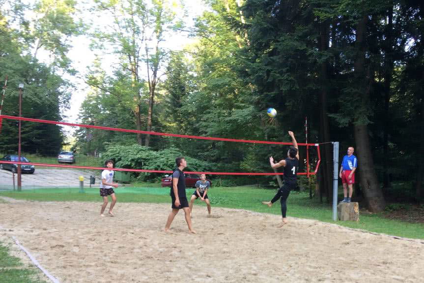 II Mistrzostwa Gminy Iwonicz-Zdrój w siatkówce plażowej