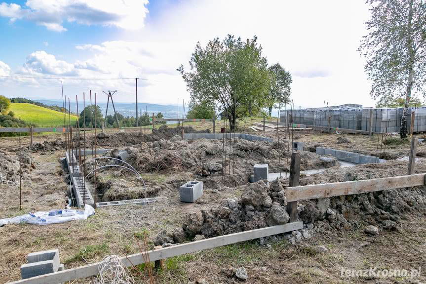 W Czarnorzekach ruszyła budowa wieży widokowej