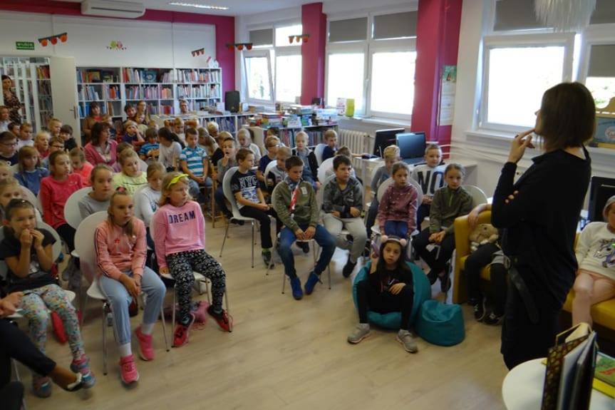 Młodzi czytelnicy spotkali się z Katarzyną Wasilkowską