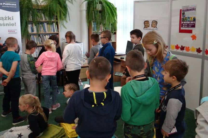 Młodzi czytelnicy spotkali się z Katarzyną Wasilkowską