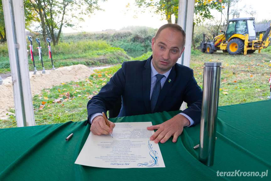 Łopaty wbite. Rusza budowa mostu na Wisłoku w Wojkówce