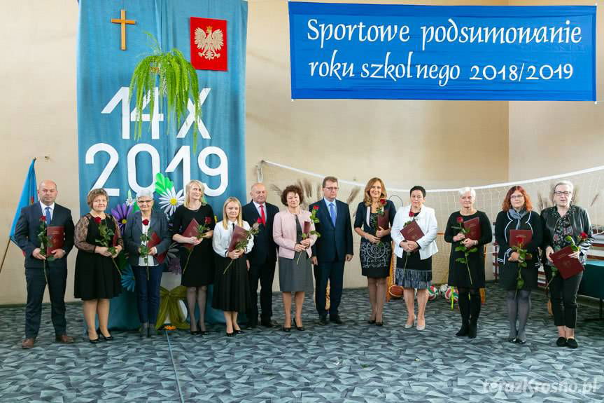 Dzień Edukacji Narodowej i sportowe podsumowanie roku w powiecie krośnieńskim