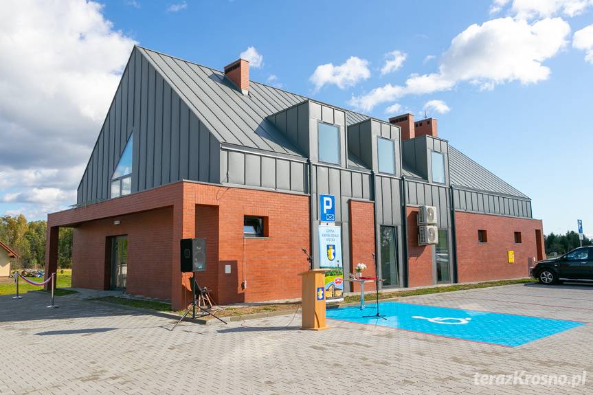 Ma służyć mieszkańcom. W Pustynach otwarto nowy budynek użyteczności publicznej