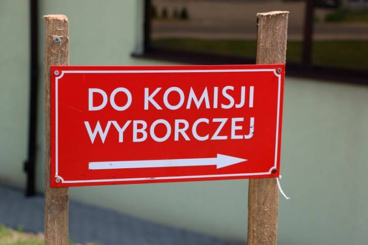 Wybory parlamentarne. Frekwencja do godz. 17:00