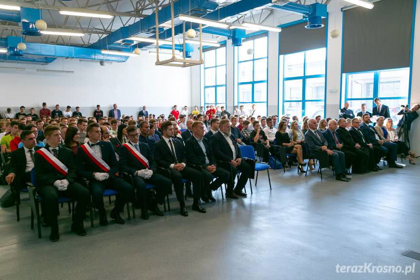 Nowy sztandar dla "Mechanika"