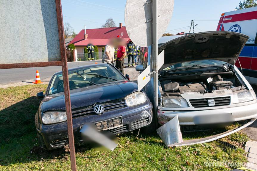 Zderzenie volkswagena i seata w Posadzie Jaśliskiej