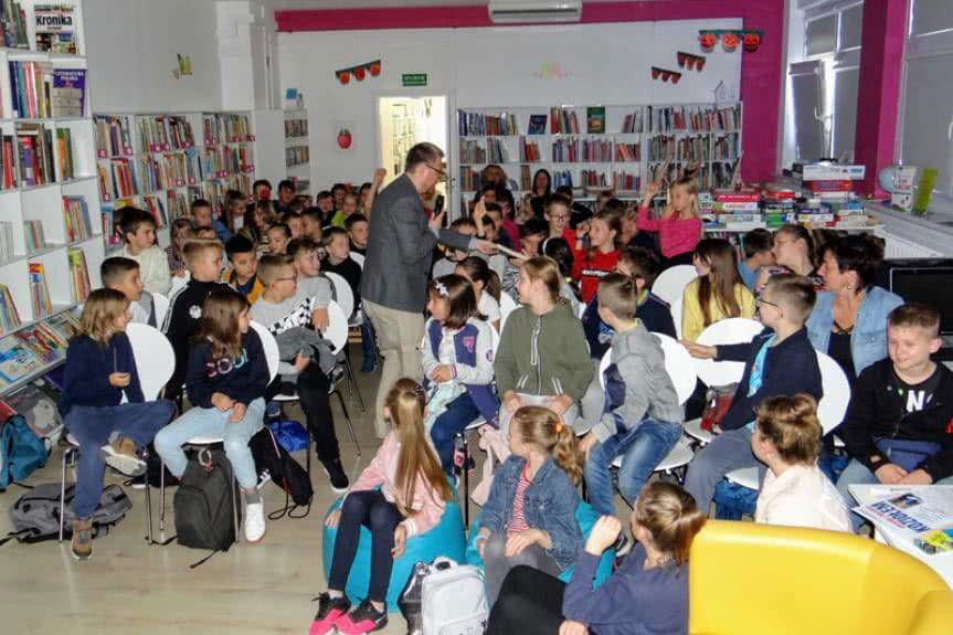 Jak zostać władcą piorunów? Spotkania dzieci z Marcinem Koziołem