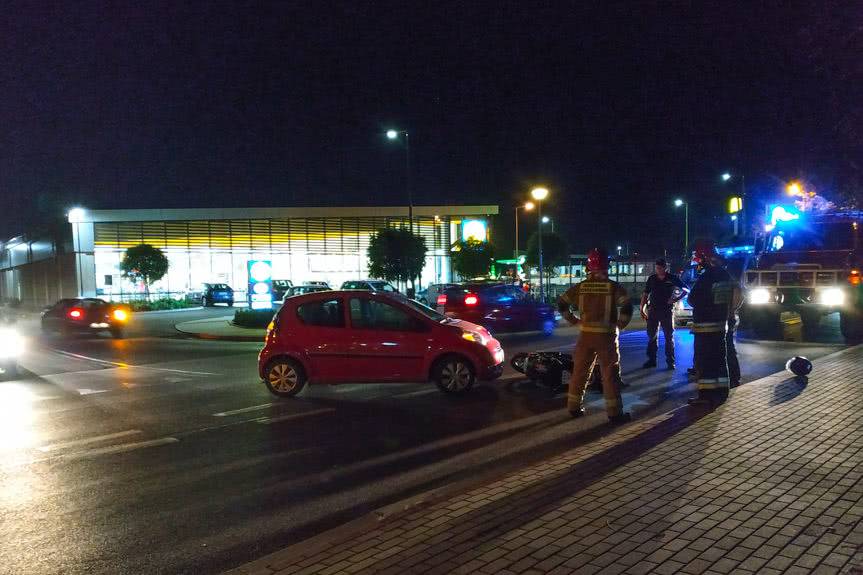 Zderzenie samochodu ze skuterem w Krośnie