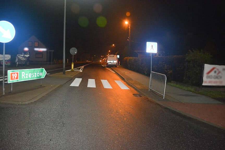 34-latka potrącona na przejściu dla pieszych w Miejscu Piastowym
