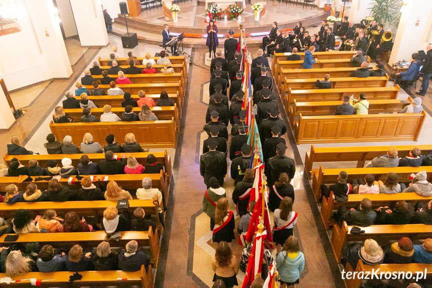 200 metrowa flaga na 101 rocznicę Odzyskania Niepodległości