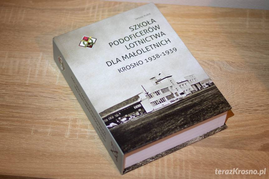 Historia krośnieńskiej szkoły lotniczej
