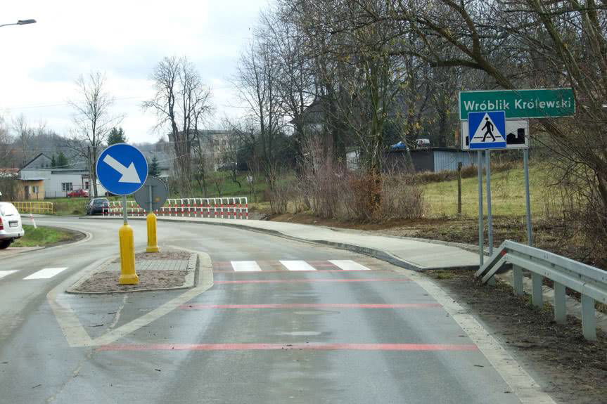 Nowy chodnik we Wróbliku Szlacheckim