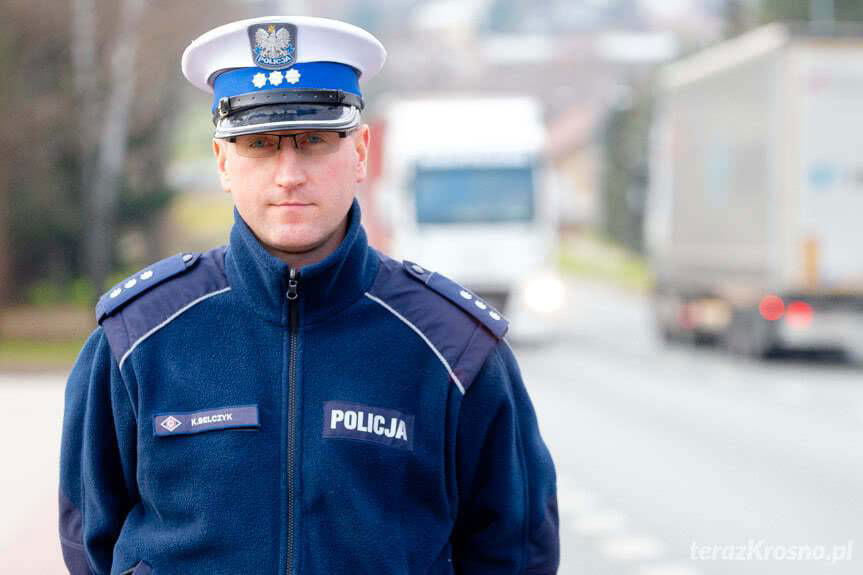 Kierowco! Trzymaj ręce na kierownicy