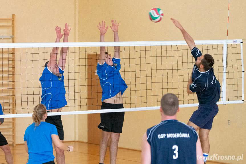 Strażacy z gminy Korczyna tryumfują w siatkarskich zawodach powiatowych