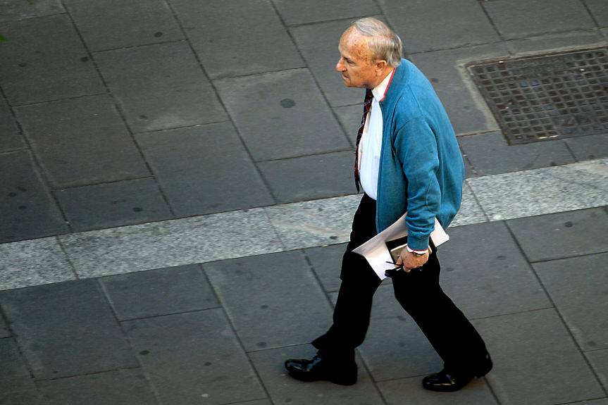 78-latek chciał dojechać do Wrocławia, znalazł się w Krośnie