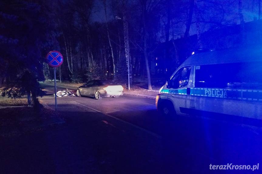 Wypadek na Żwirki i Wigury, ranny kierowca skutera