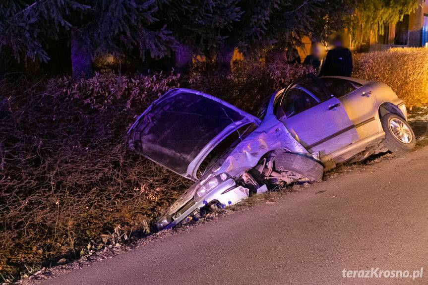 Wypadek we Wrocance, zderzenie dwóch samochodów