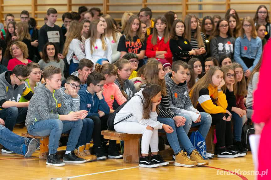 Zmagania z językami obcymi w "Szczepaniku"