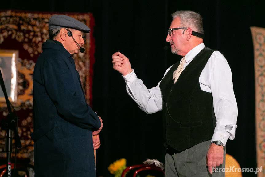 Seniorzy wystawili inscenizację "Katarynki"