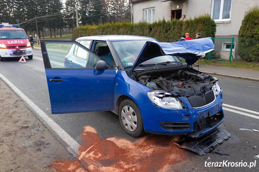 Zderzenie dwóch samochodów w Ustrobnej