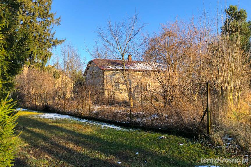 Zmarł z wychłodzenia przy domu w Iwoniczu