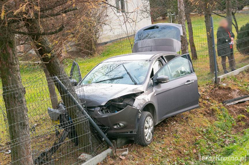 Kolizja w Cergowej. Prawdopodobnie zasnęła za kierownicą