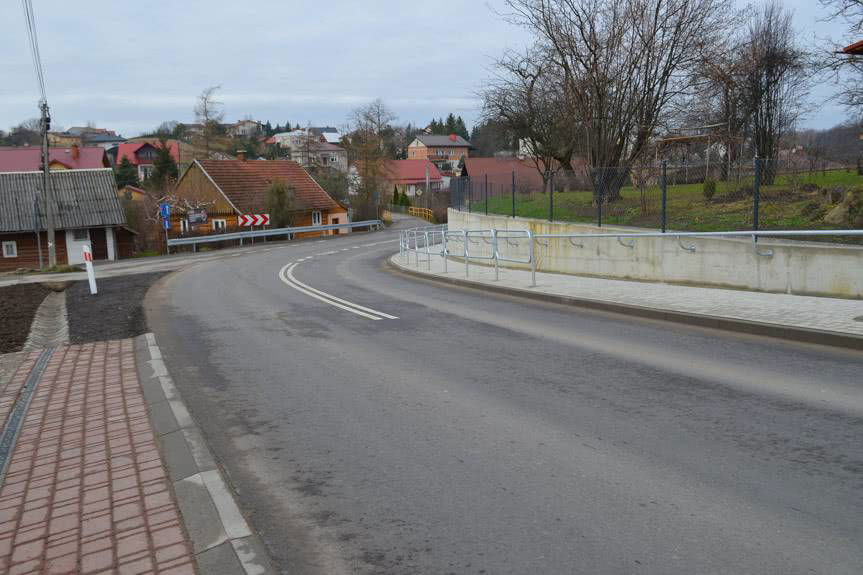 Przebudowa drogi powiatowej z Funduszu Dróg Samorządowych