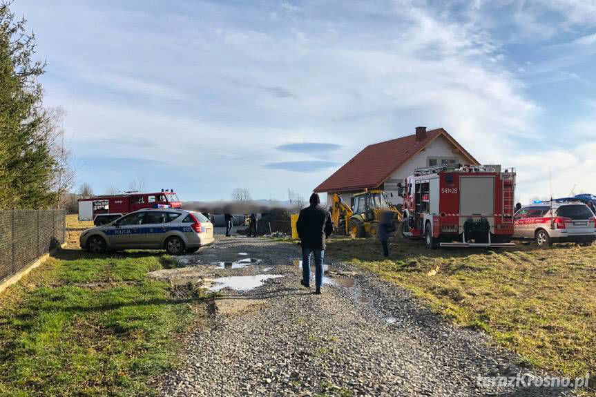 REGION. Mężczyzna przysypany w wykopie w Odrzechowej