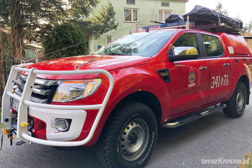 REGION. Mężczyzna przysypany w wykopie w Odrzechowej