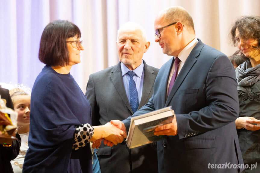 X Powiatowy Konkurs Małych Form Teatralnych "Jasełka 2020"