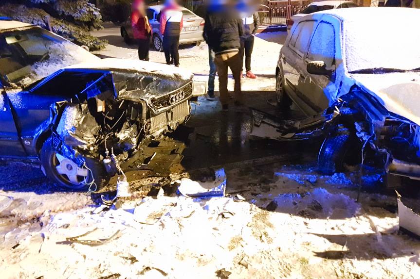 Zderzenie samochodów w Dobieszynie