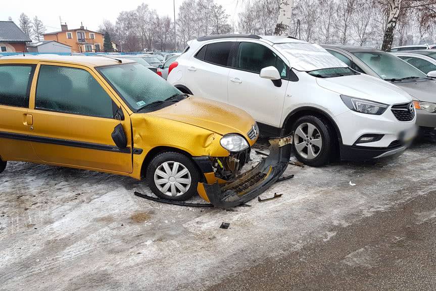 Uszkodził 5 samochodów