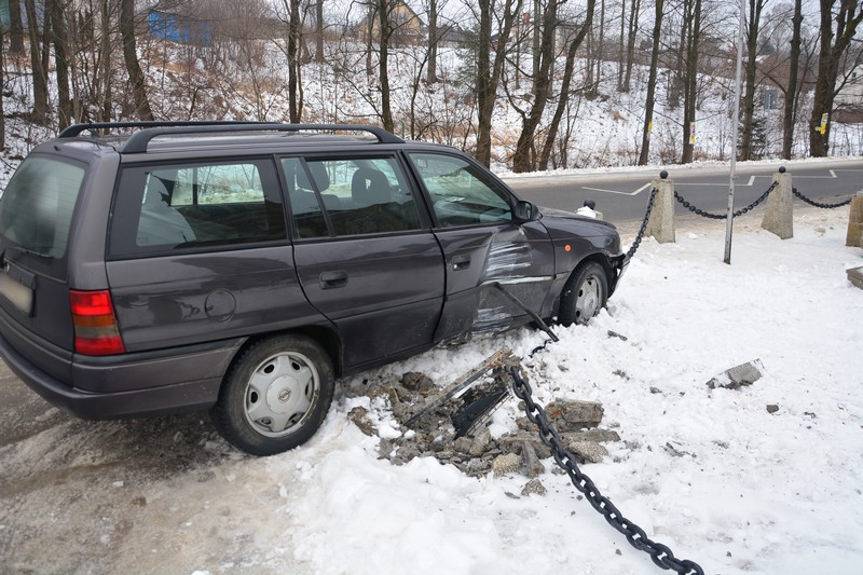 Wypadek w Lubatowej. Pieszy był pijany