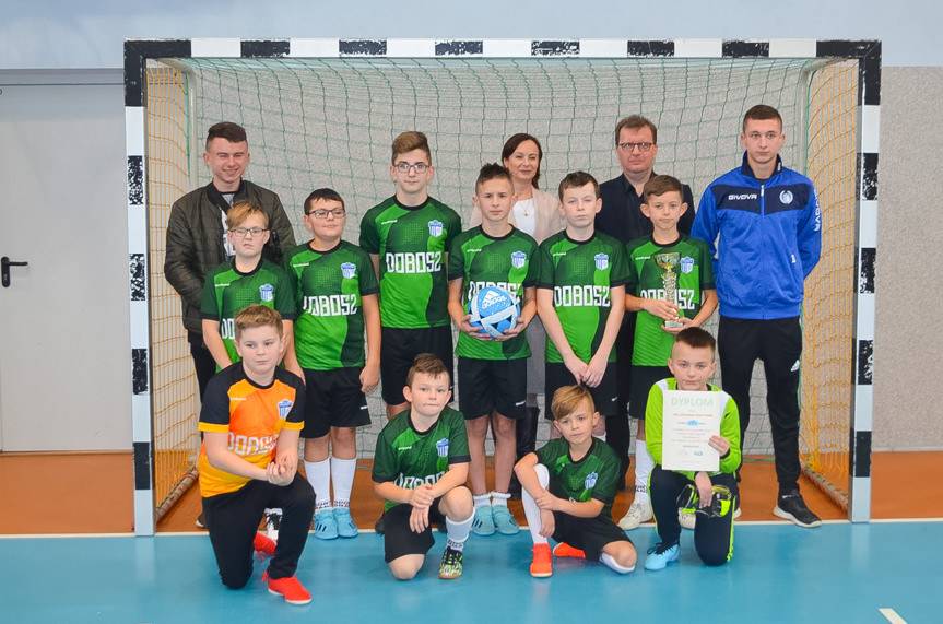 Polonia Kopytowa z pucharem posła Babinetza