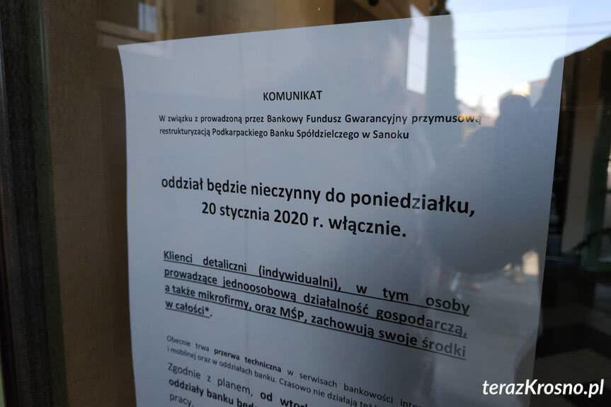 Klienci banku PBS bez dostępu do pieniędzy