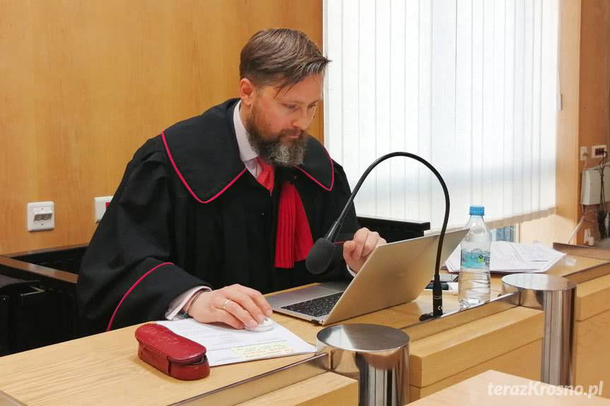 Maciej W. handlował GBL. Środek służy też do produkcji "pigułek gwałtu"