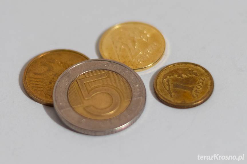 Emerytury z ZUS. Najniższa 5,08 zł, najwyższa 11 419,03 zł